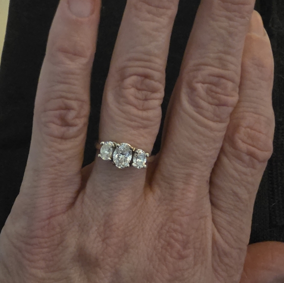 Jewelry - 3 Stone Genuine Diamond Ring